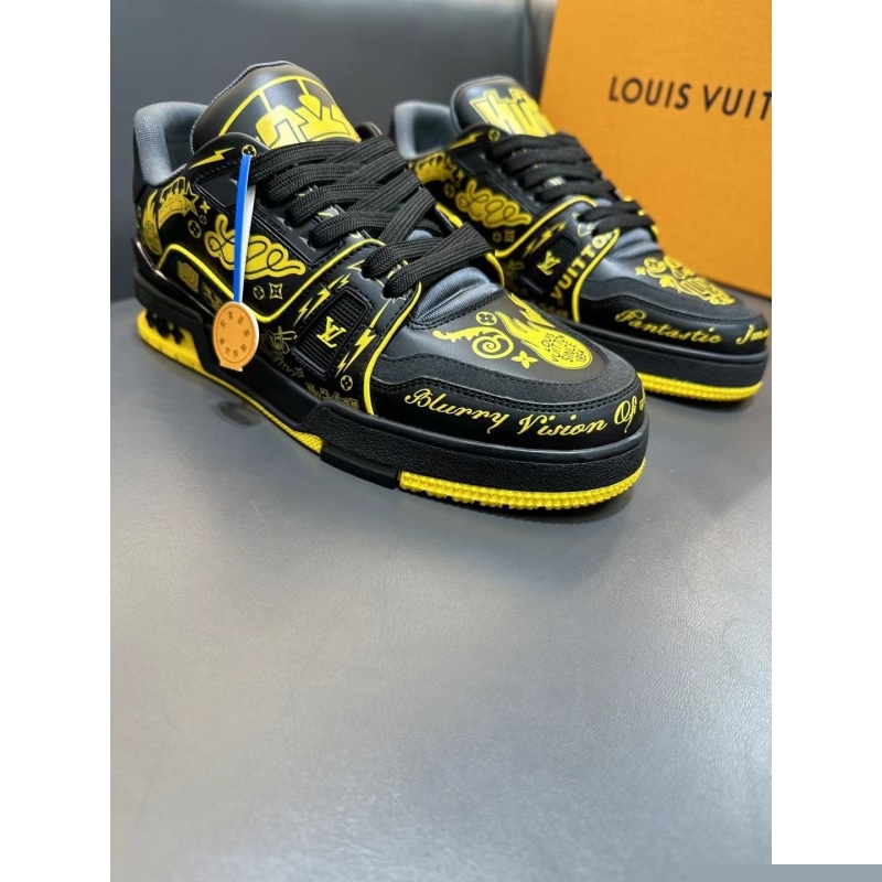 l**is V*t*n sneakers